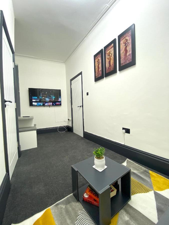 Swanky Apartments Бирмингам Екстериор снимка