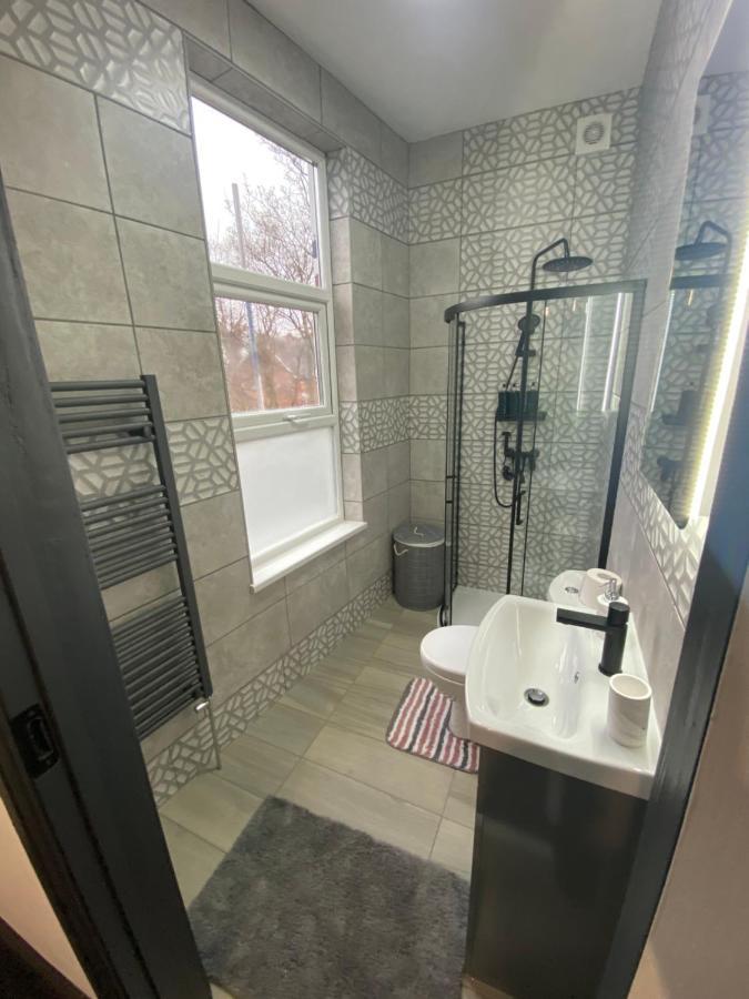 Swanky Apartments Бирмингам Екстериор снимка